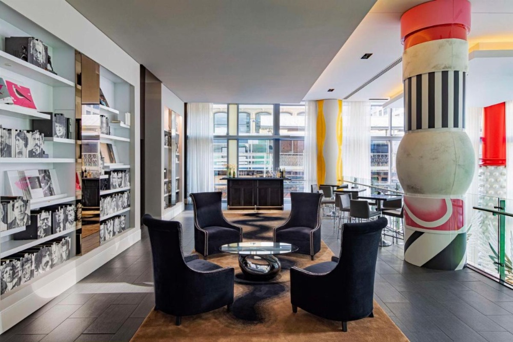 theWit Chicago, a Hilton Hotel