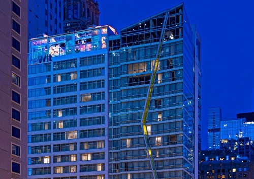 theWit Chicago, a Hilton Hotel image 1